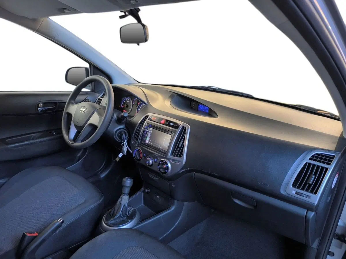 Hyundai i20 usata a Udine (12)