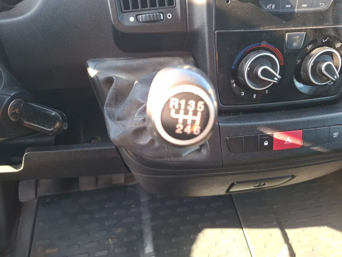Fiat Ducato Furgone Vetrato usata a Latina (13)