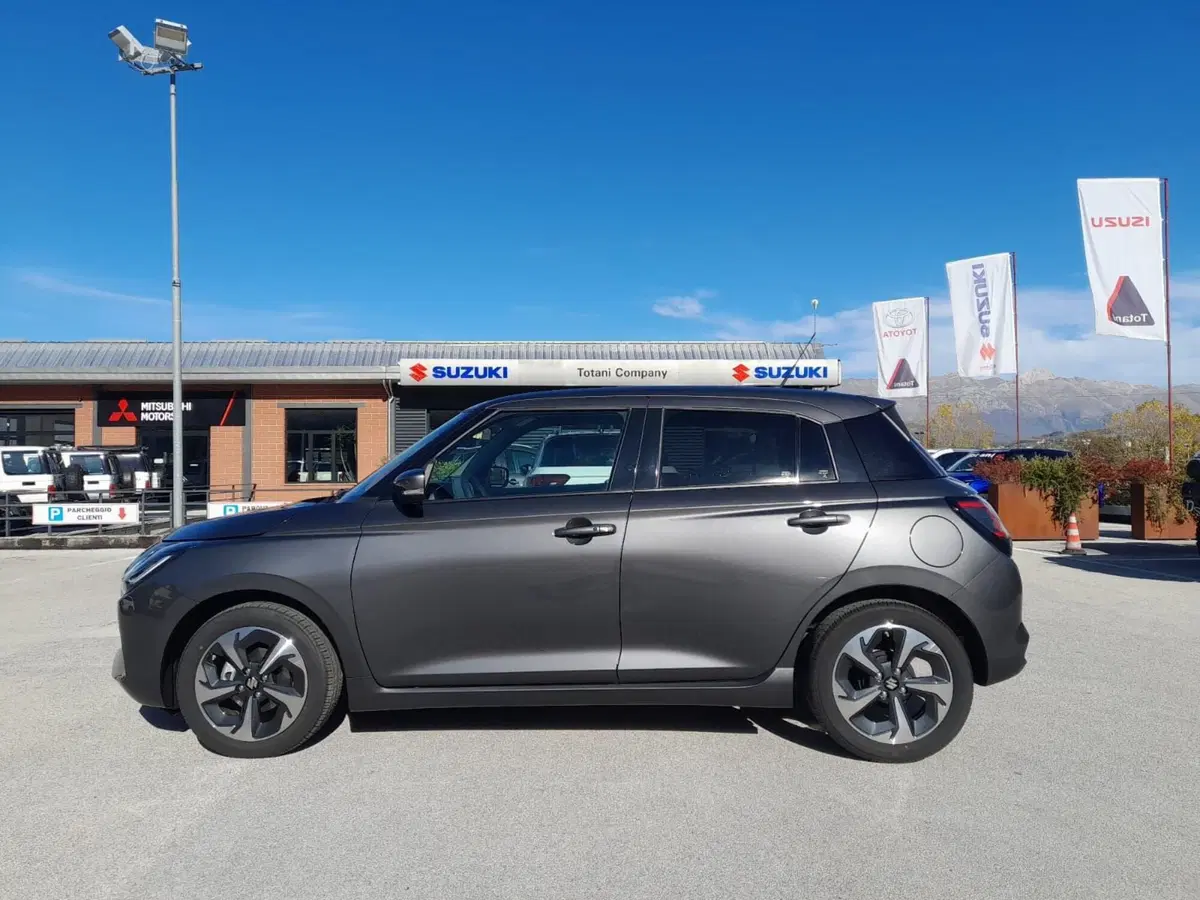 Suzuki Swift nuova a L'Aquila (12)