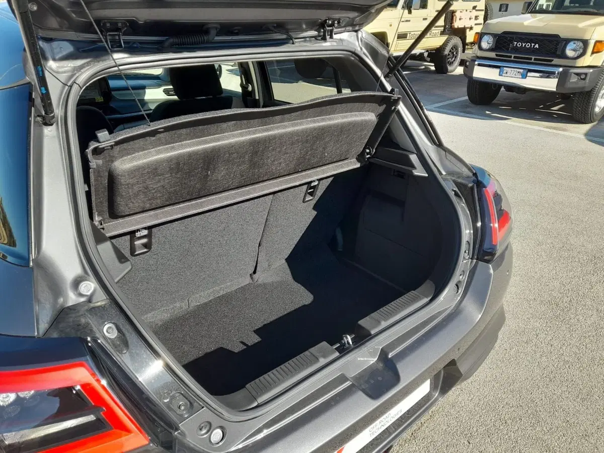 Suzuki Swift nuova a L'Aquila (13)