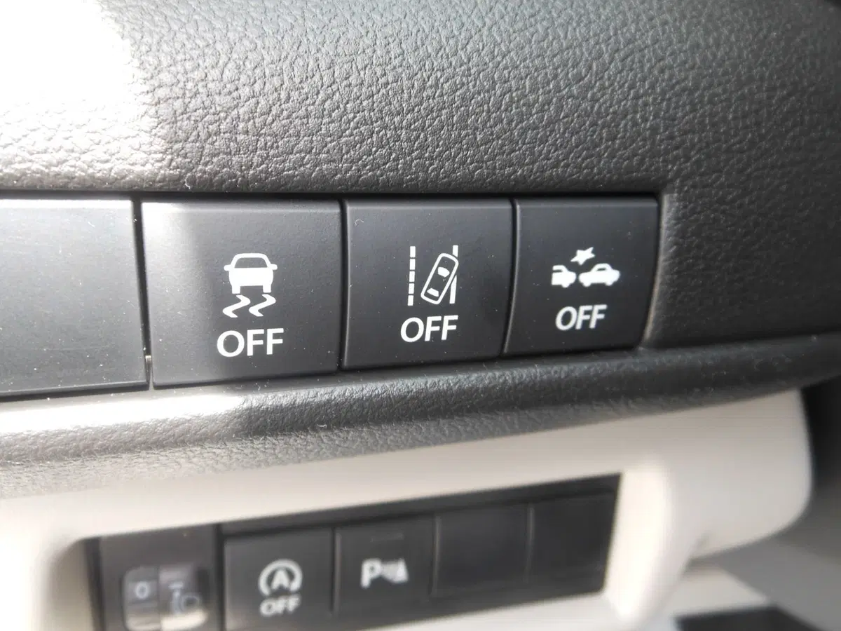 Suzuki Swift nuova a L'Aquila (7)