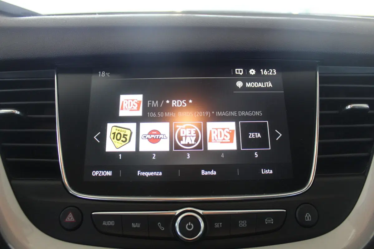 Opel Grandland X usata a Terni (13)