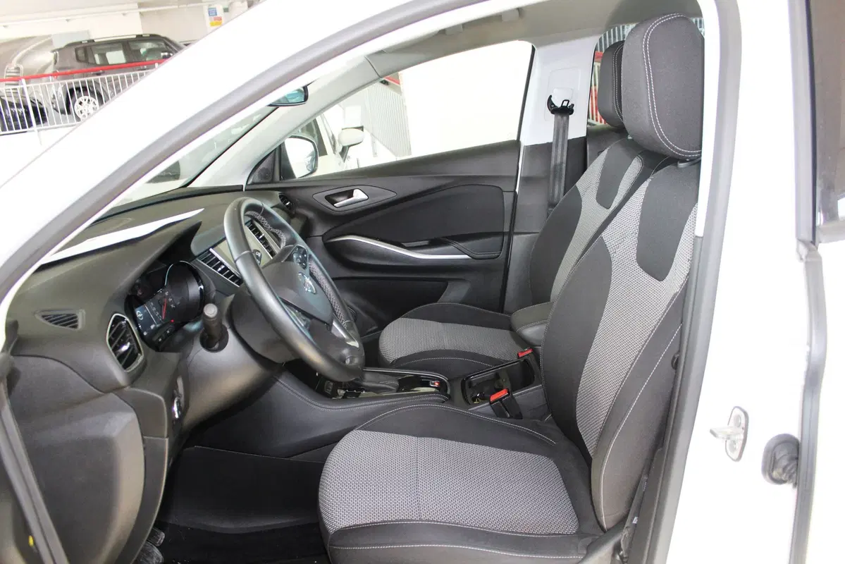 Opel Grandland X usata a Terni (7)