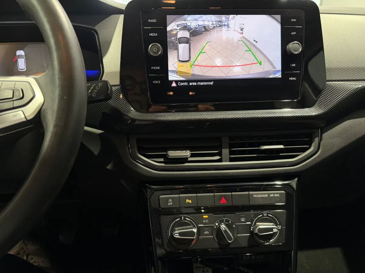 Volkswagen T-Cross usata a Genova (13)