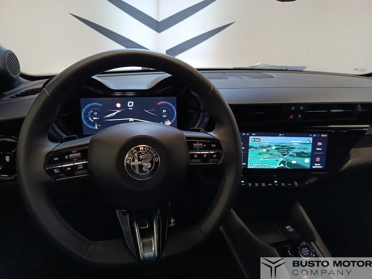 Alfa Romeo Junior usata a Varese (14)