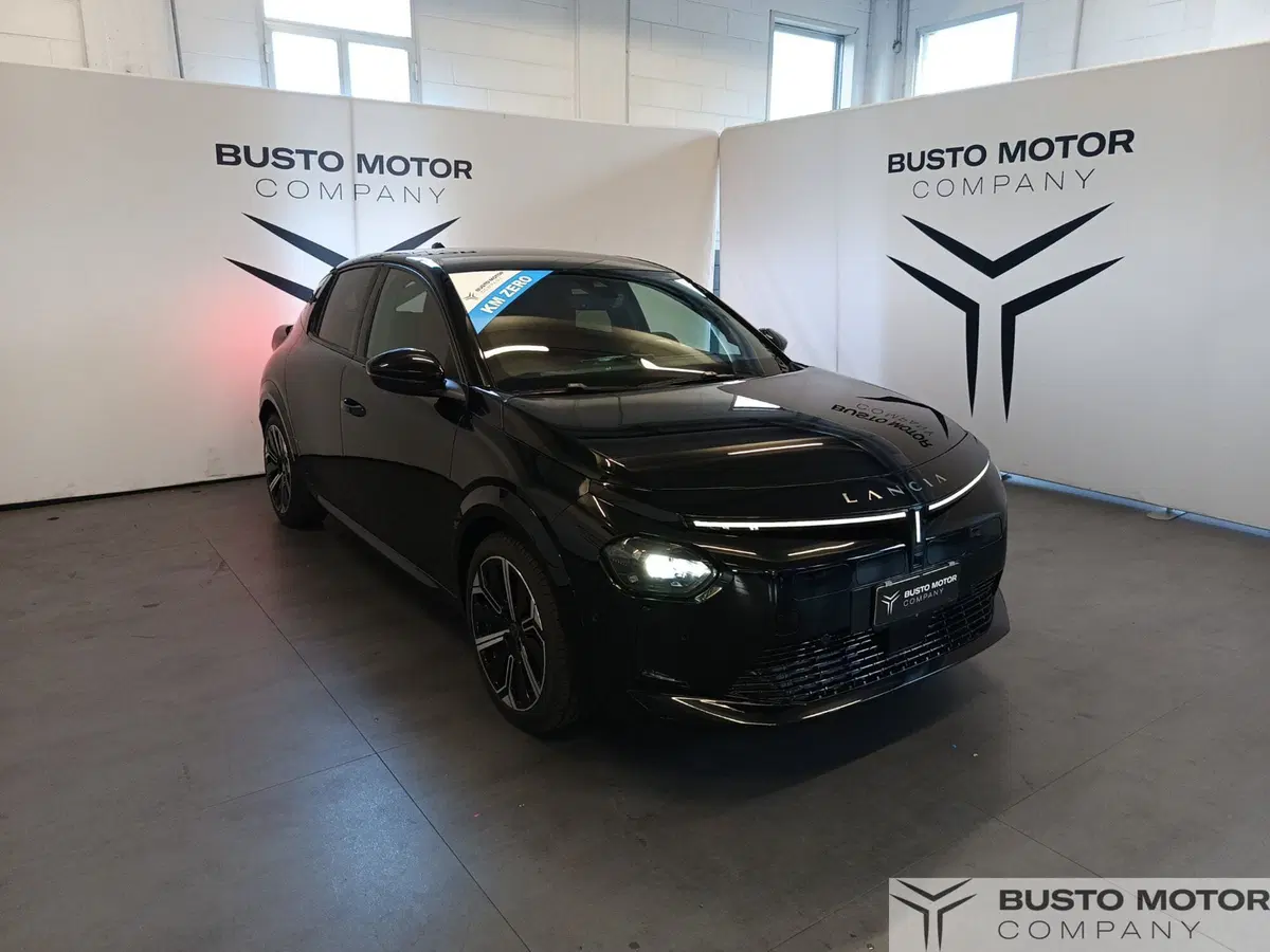 Lancia Ypsilon nuova a Varese