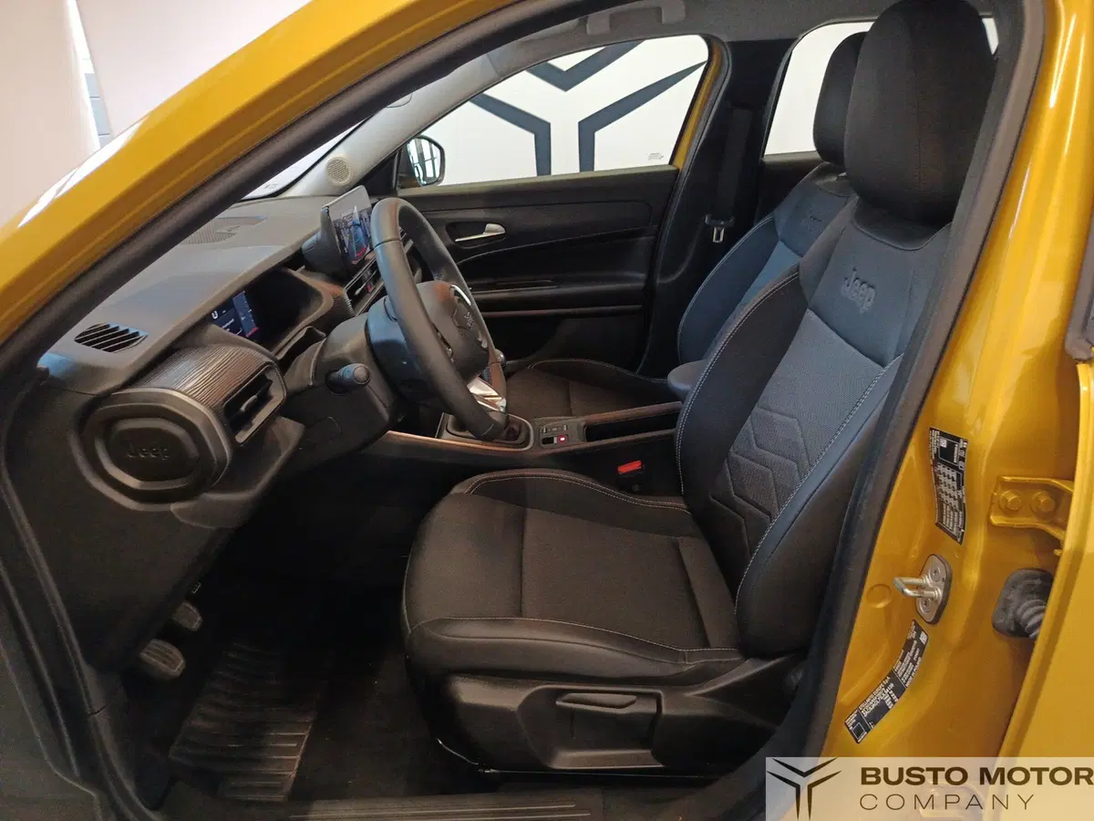 Jeep Avenger usata a Varese (8)