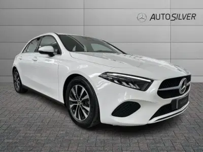 Mercedes-Benz Classe A Sedan 180 d Automatic 4p. Premium del 2025 usata a Verona