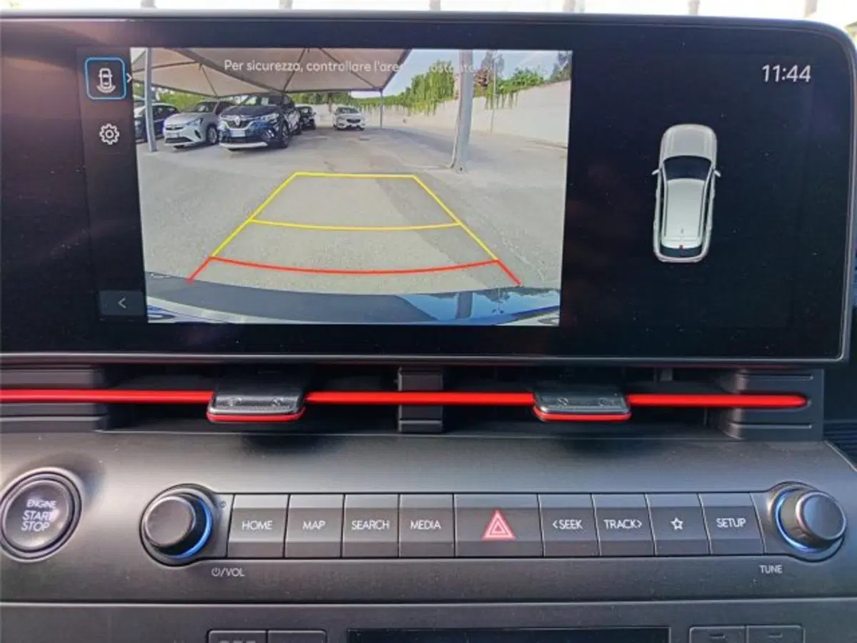 Hyundai Kona usata a Bari (17)