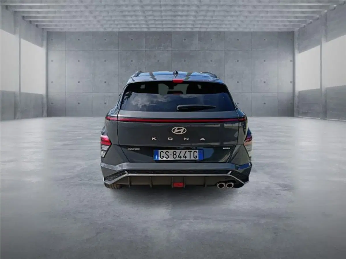 Hyundai Kona usata a Bari (5)