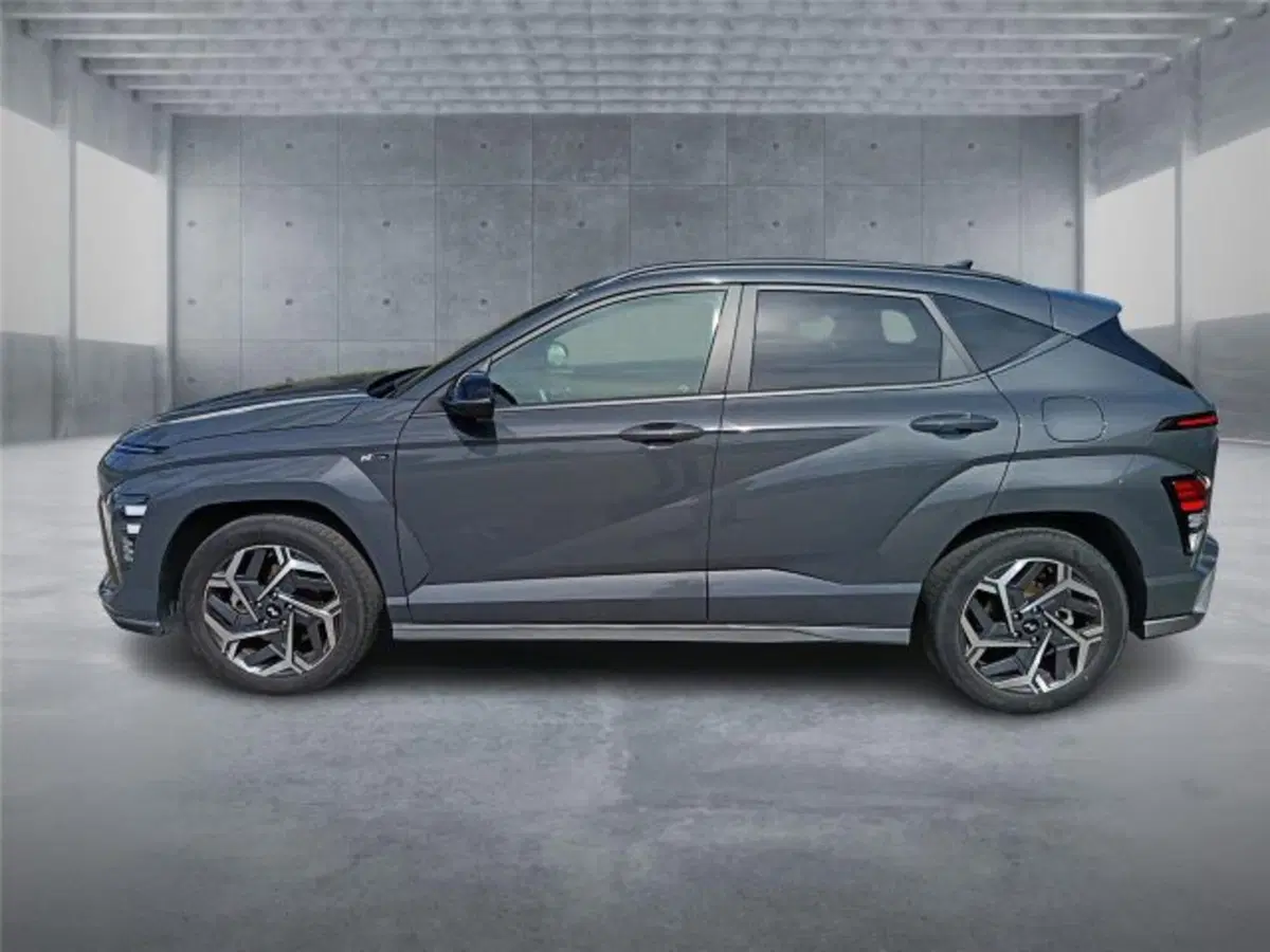 Hyundai Kona usata a Bari (7)