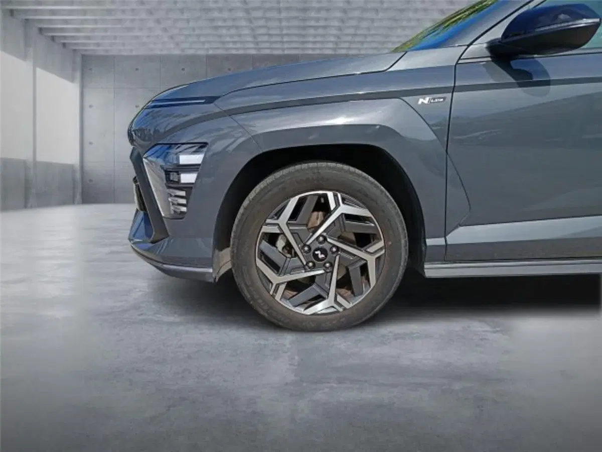 Hyundai Kona usata a Bari (8)