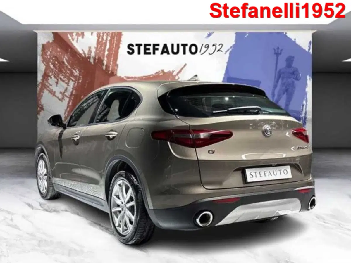 Alfa Romeo Stelvio usata a Bologna (5)