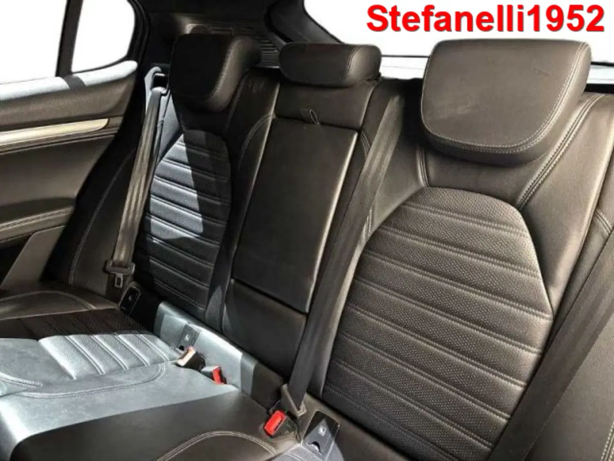 Alfa Romeo Stelvio usata a Bologna (9)