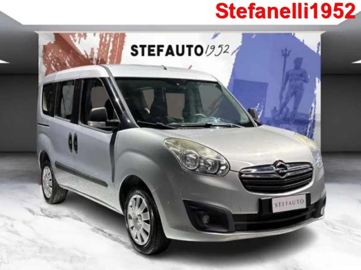 Opel Combo Tour usata a Bologna
