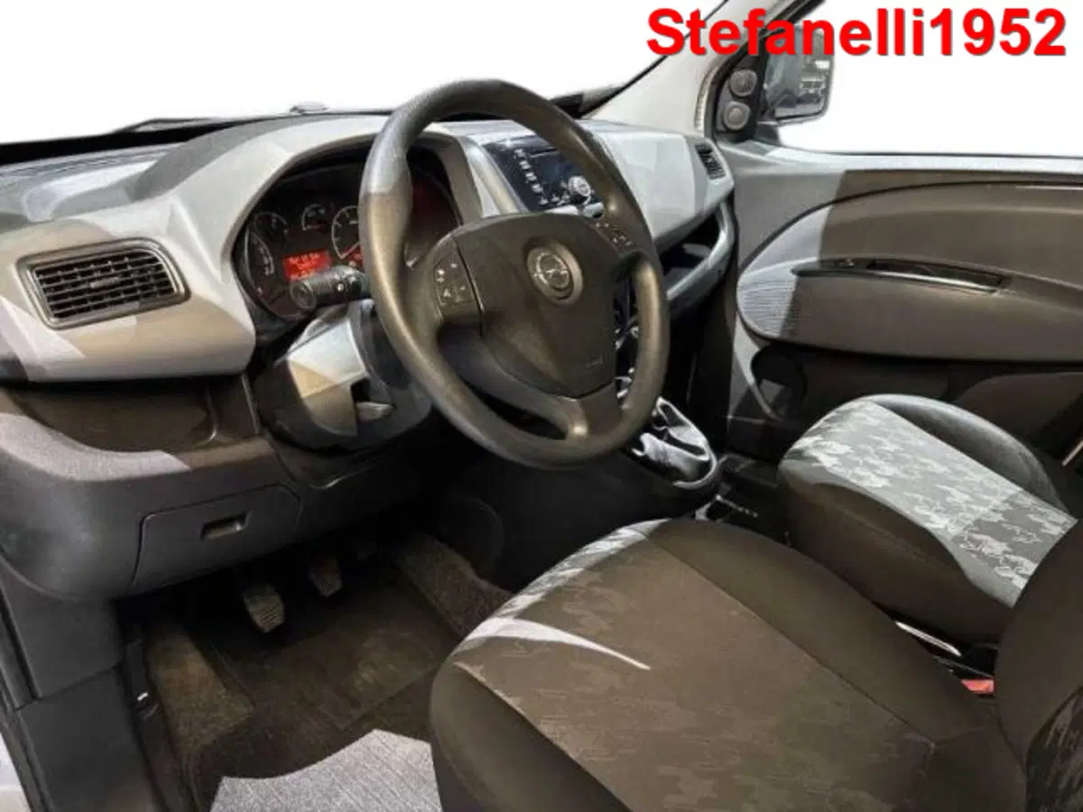Opel Combo Tour usata a Bologna (11)