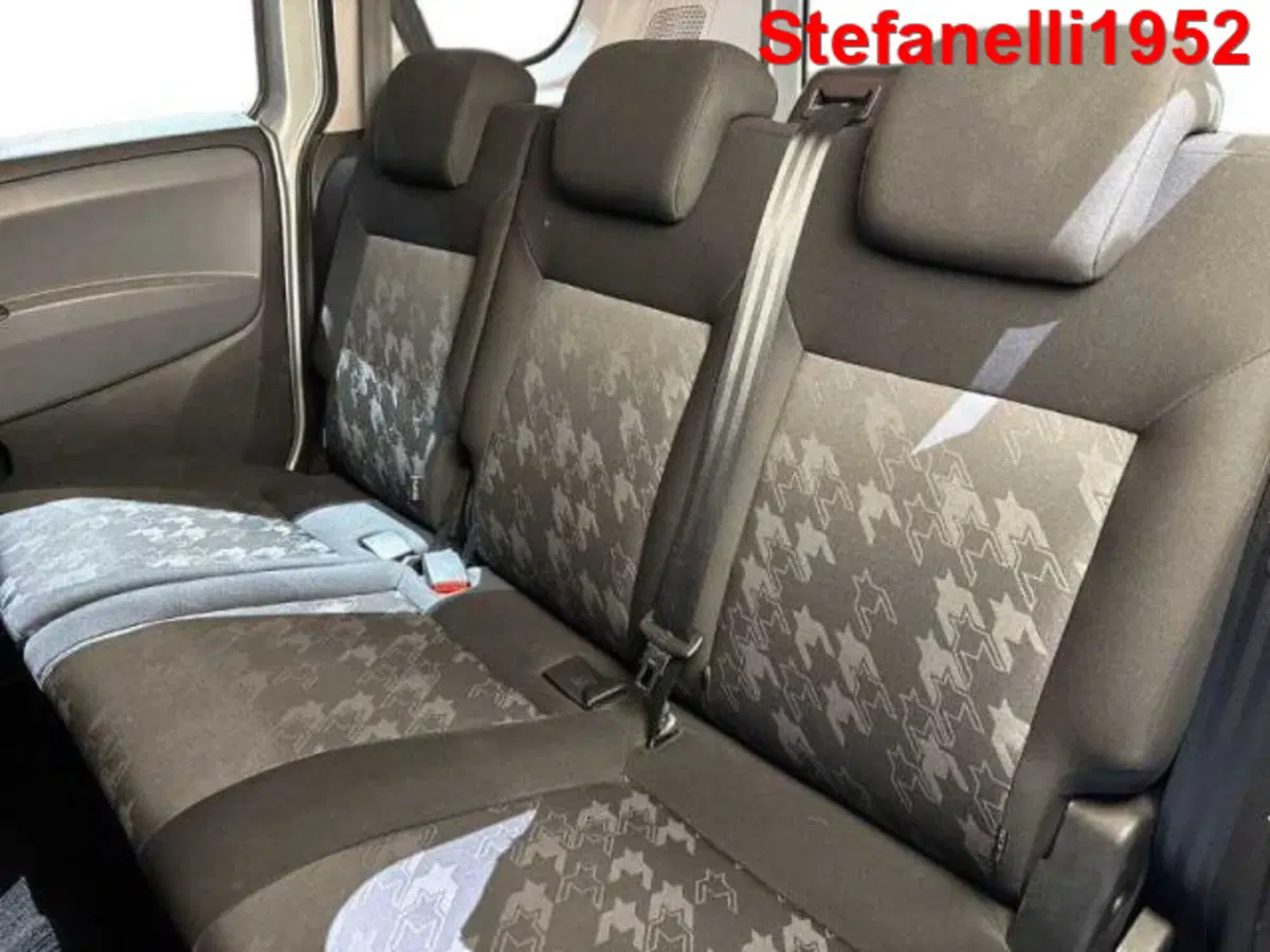Opel Combo Tour usata a Bologna (9)