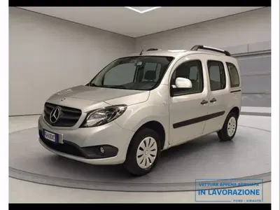 Mercedes-Benz Citan 1.5 111 CDI Tourer Base (N1) del 2019 usata a Catania