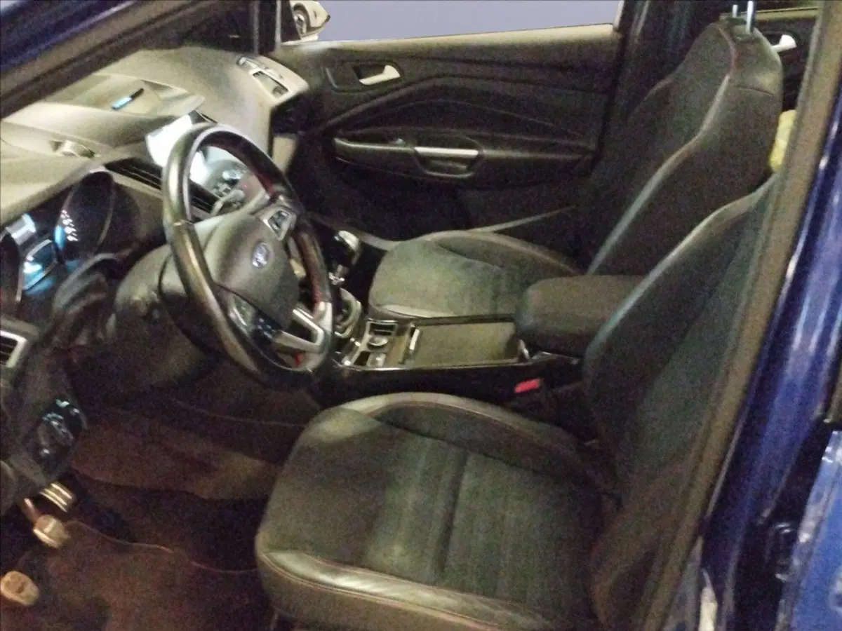 Ford Kuga usata a Milano (10)