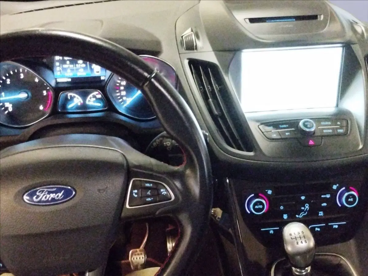 Ford Kuga usata a Milano (12)