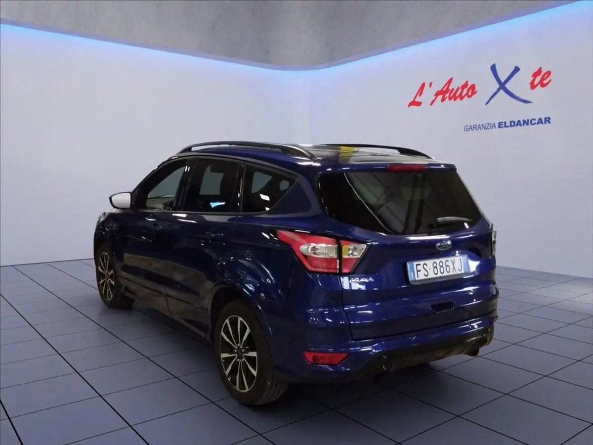 Ford Kuga usata a Milano (5)