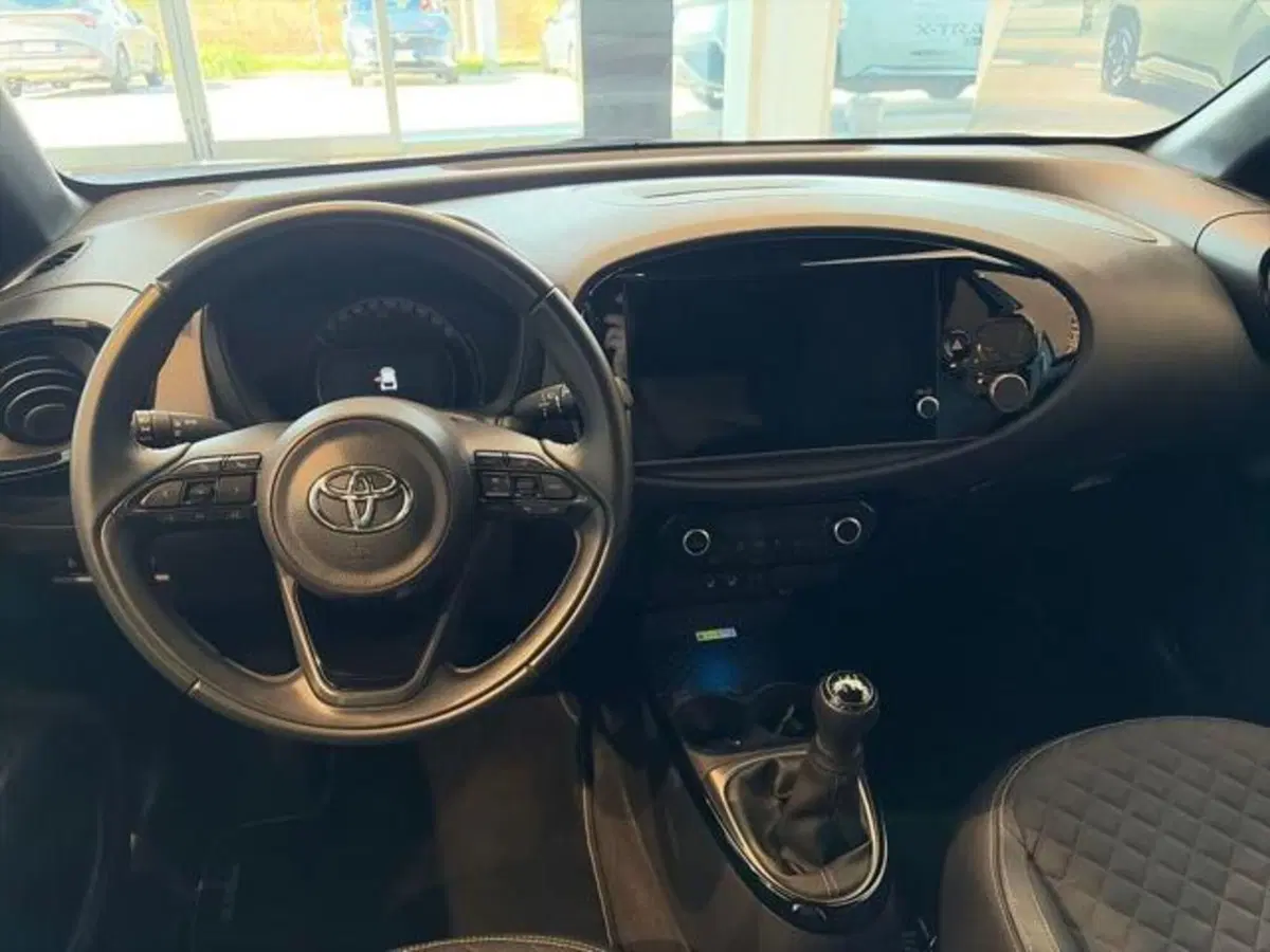 Toyota Aygo X usata a Sassari (8)