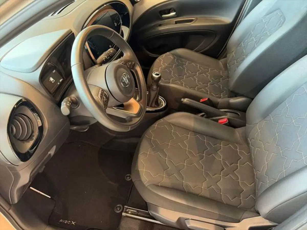 Toyota Aygo X usata a Sassari (6)