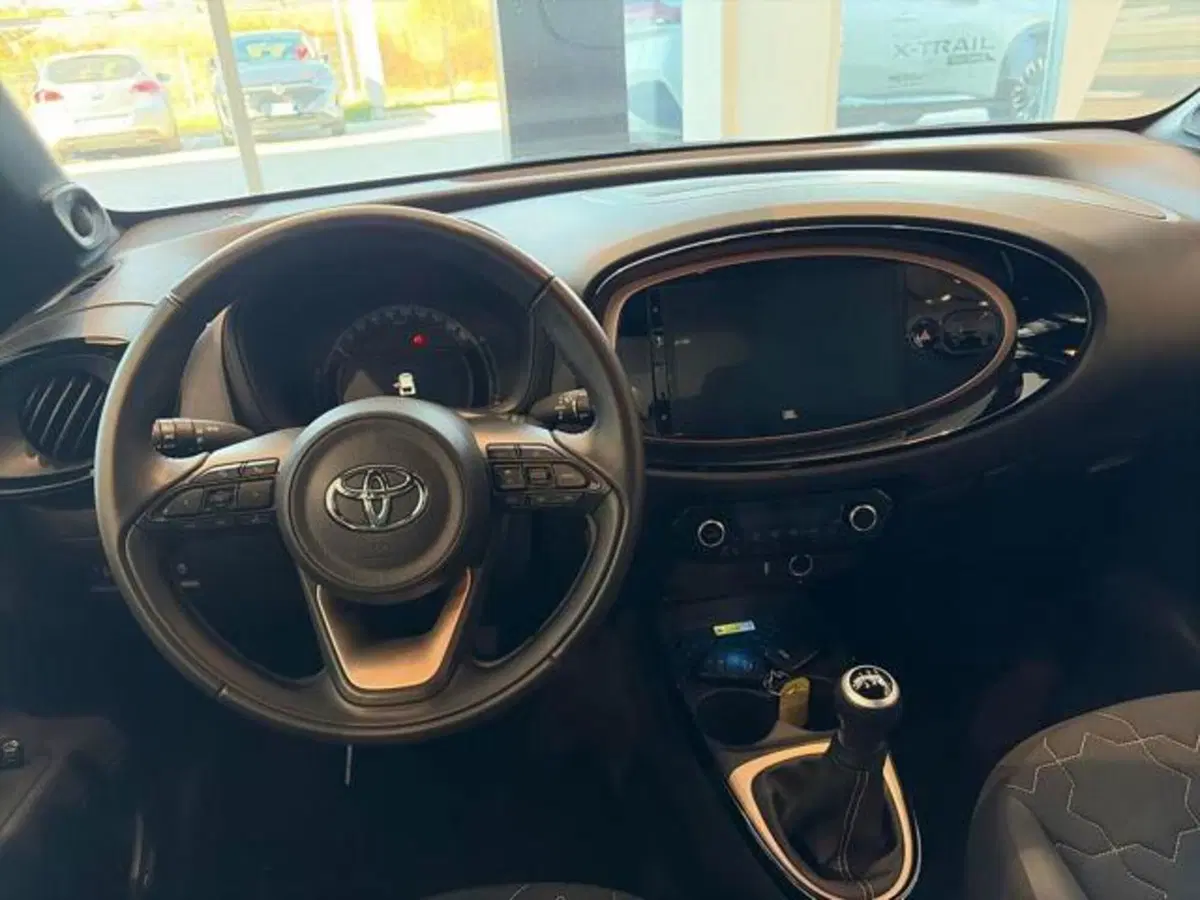 Toyota Aygo X usata a Sassari (8)