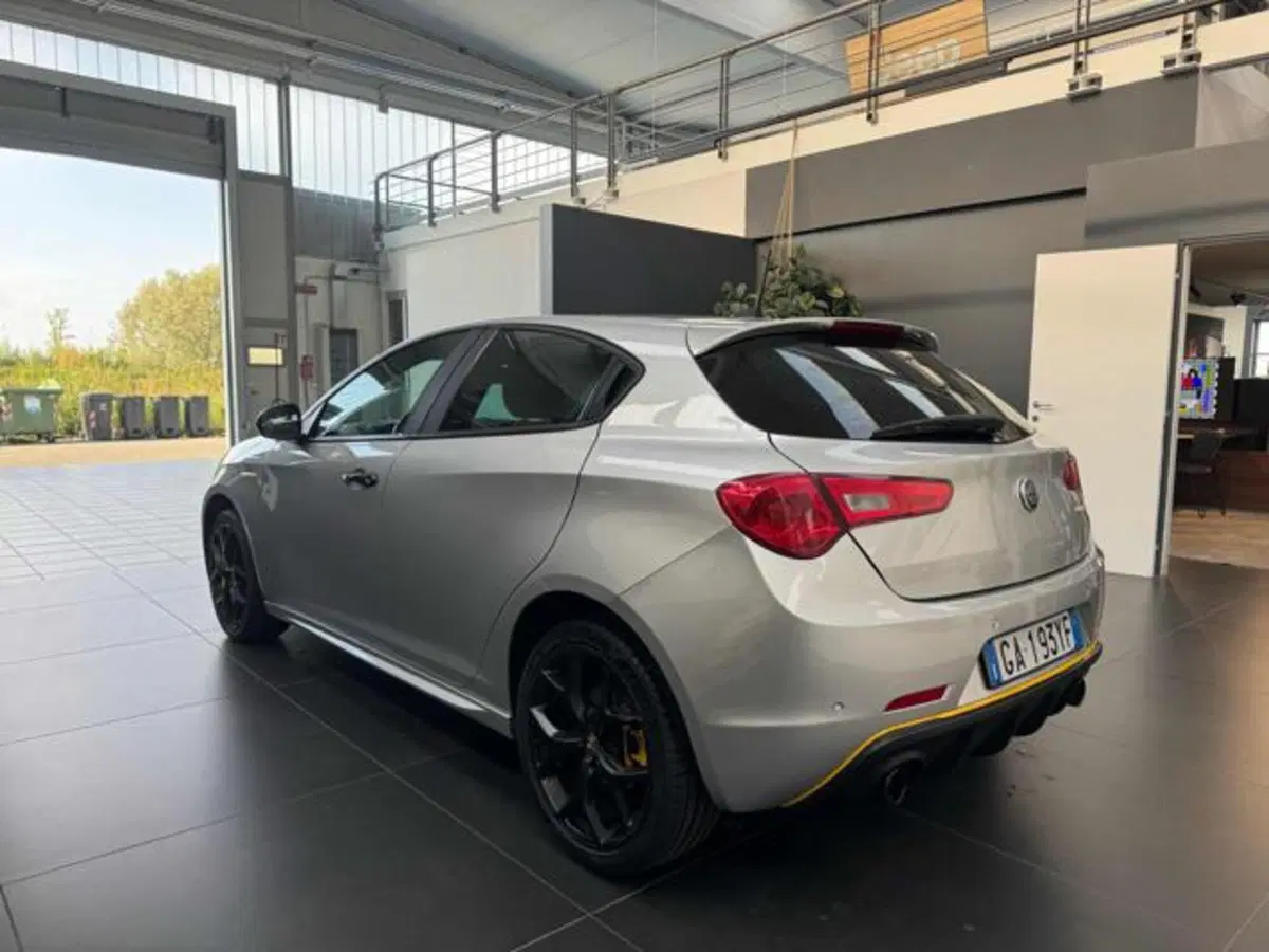 Alfa Romeo Giulietta usata a Vercelli (5)