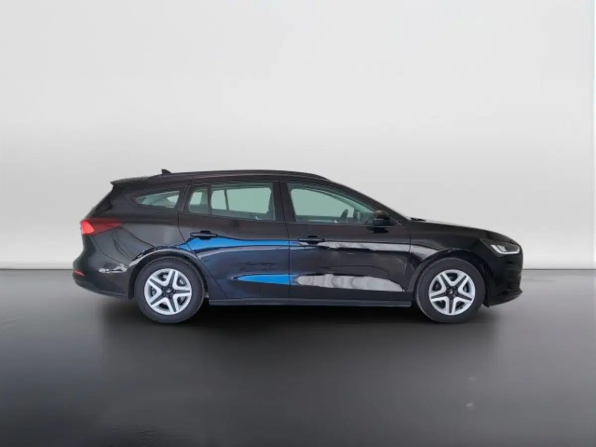 Ford Focus Station Wagon usata a Teramo (4)