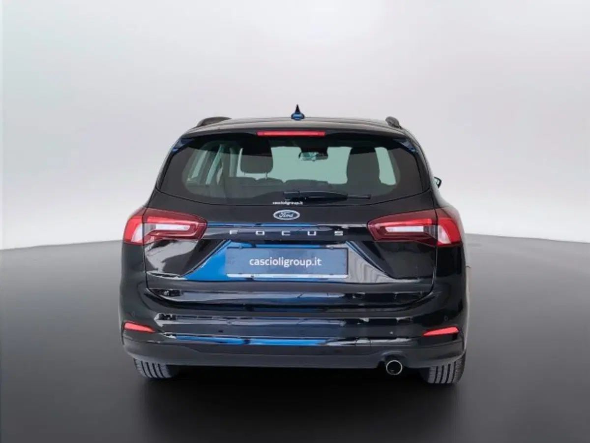 Ford Focus Station Wagon usata a Teramo (5)