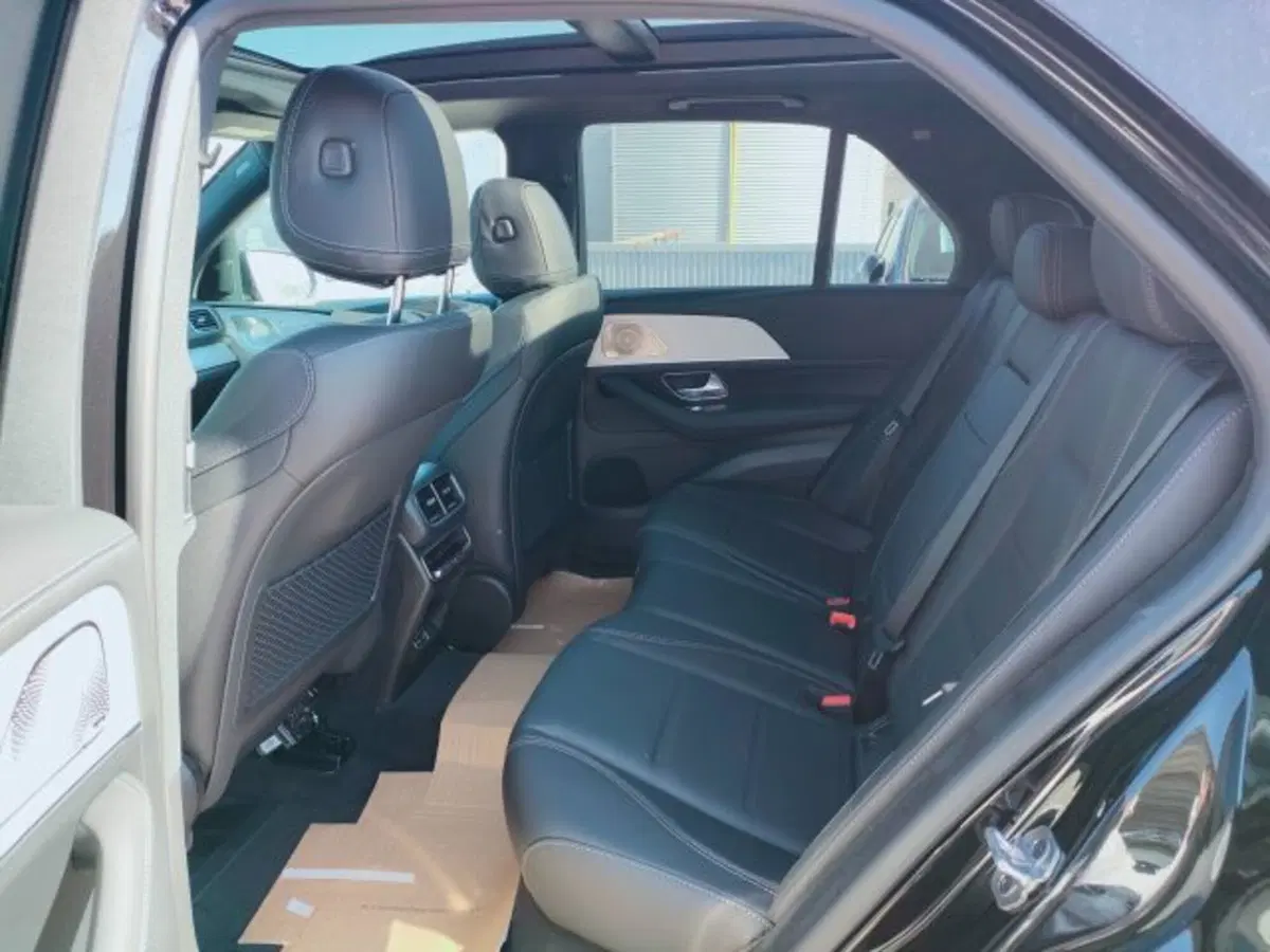Mercedes-Benz GLE SUV nuova a Teramo (13)