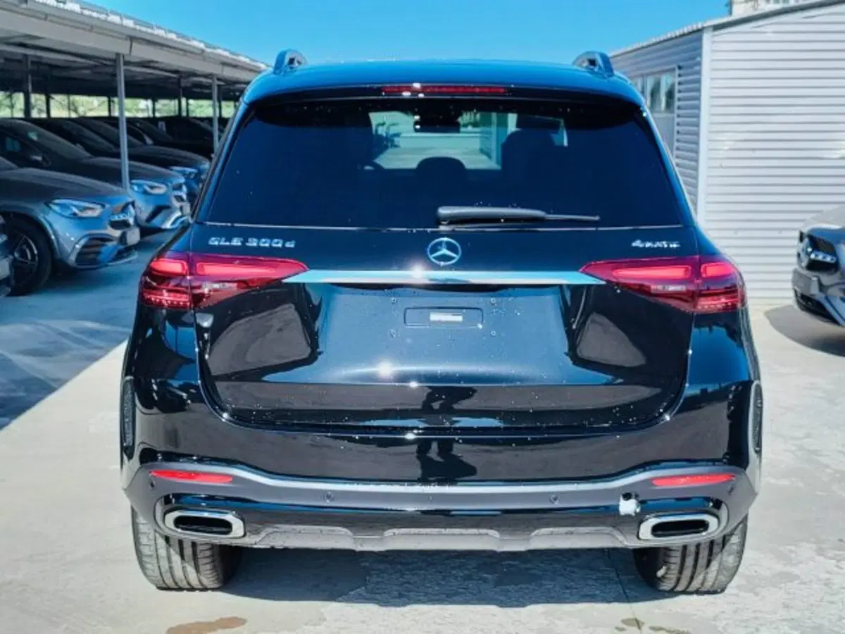 Mercedes-Benz GLE SUV nuova a Teramo (4)