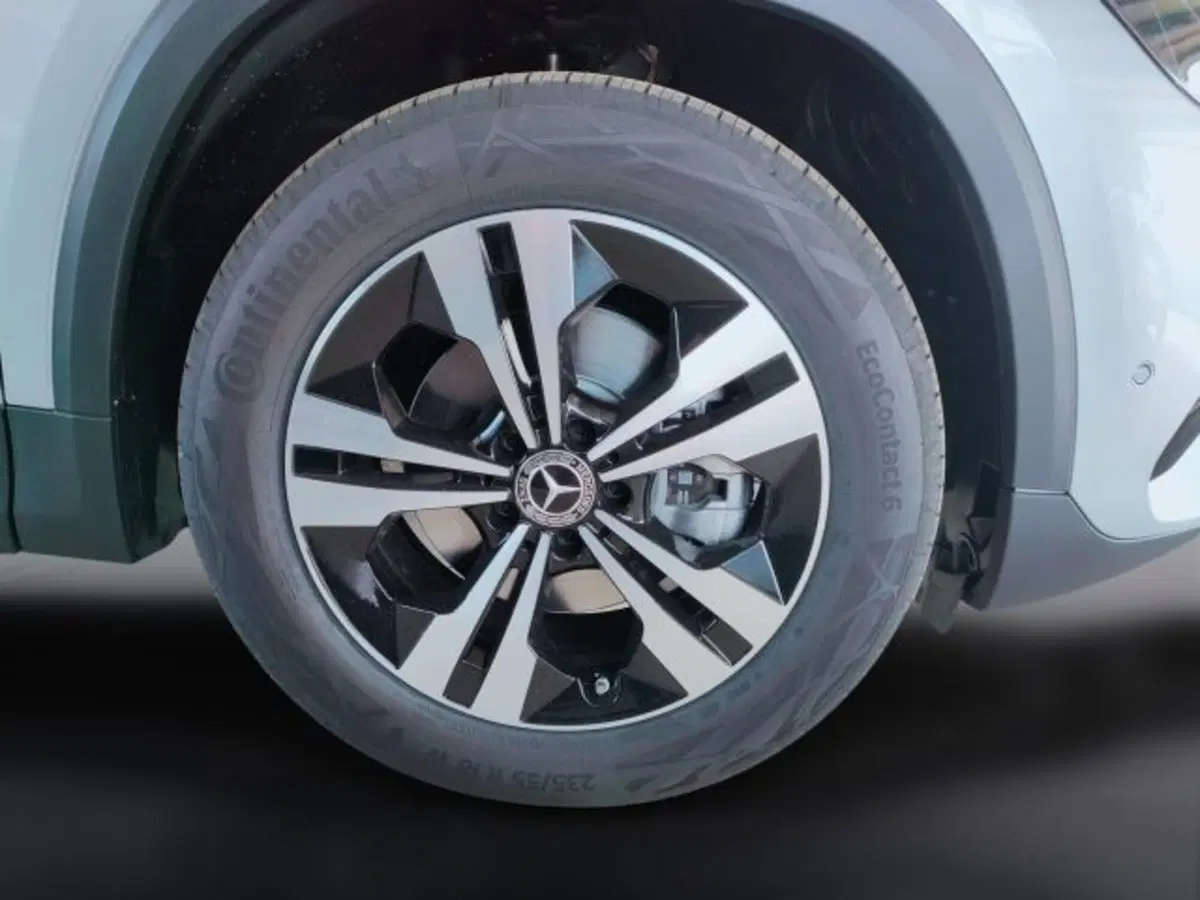 Mercedes-Benz GLA SUV nuova a Teramo (8)