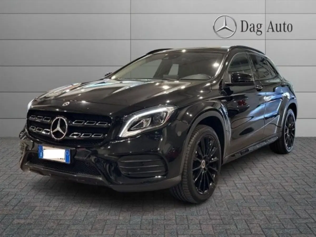 Mercedes-Benz GLA SUV usata a Avellino