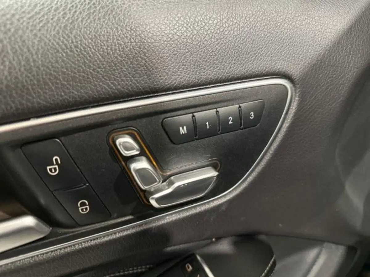 Mercedes-Benz GLA SUV usata a Avellino (18)