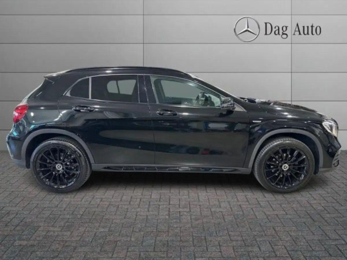 Mercedes-Benz GLA SUV usata a Avellino (5)