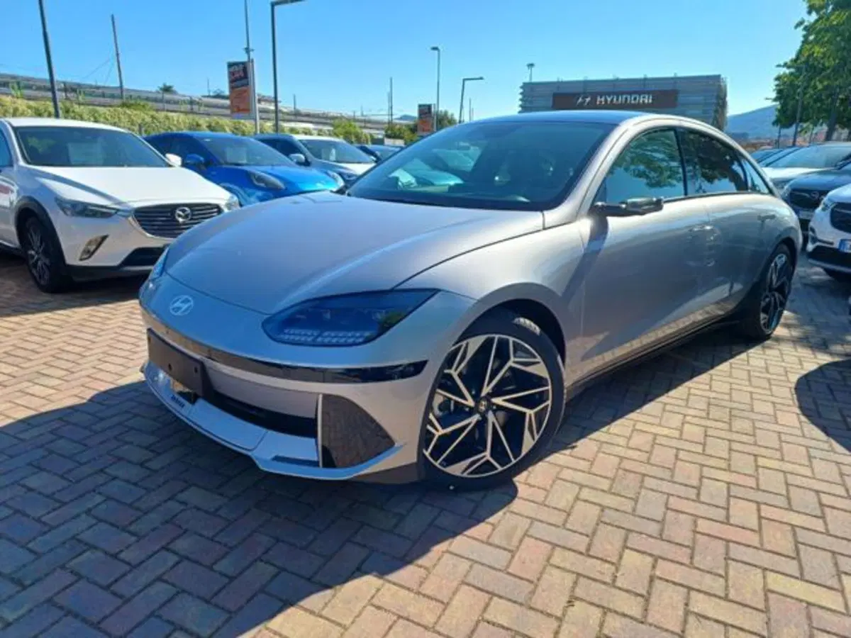 Hyundai Ioniq 5 nuova a Savona (3)