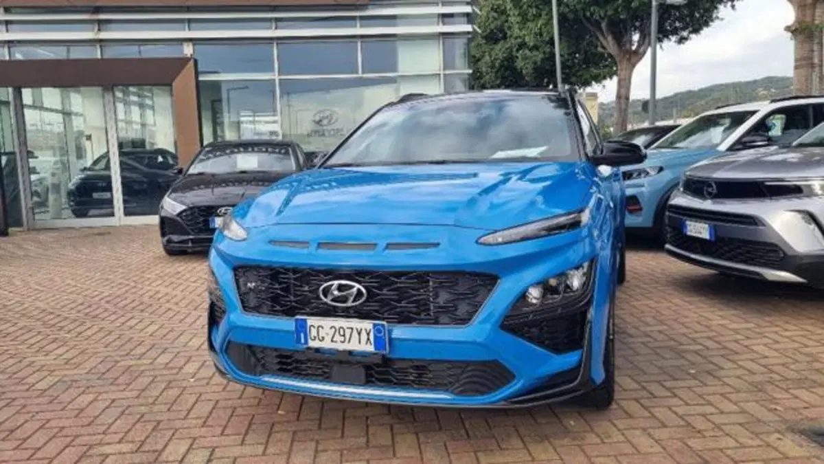 Hyundai Kona usata a Savona