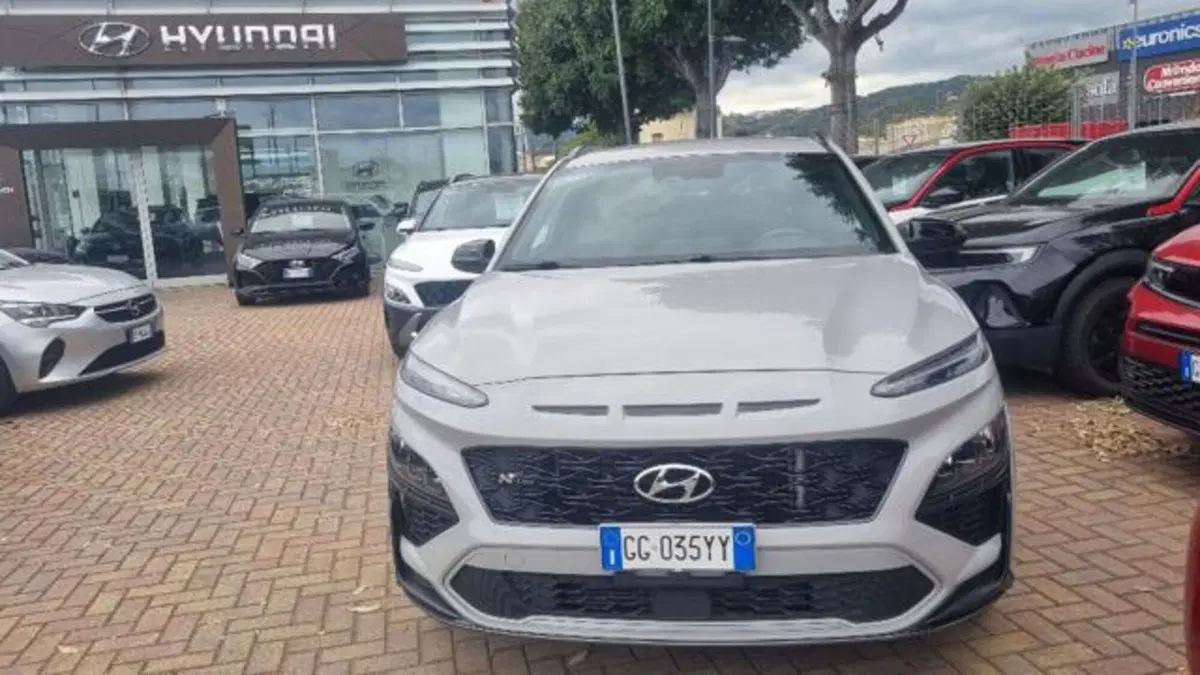 Hyundai Kona usata a Savona