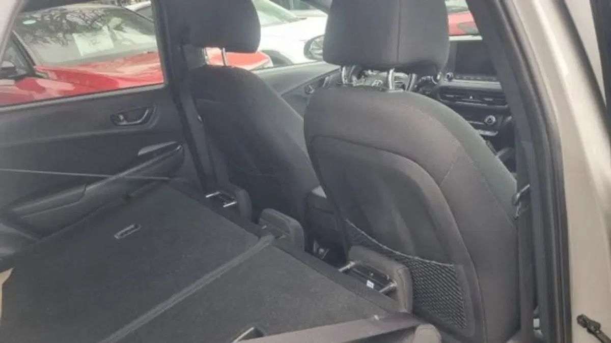Hyundai Kona usata a Savona (8)