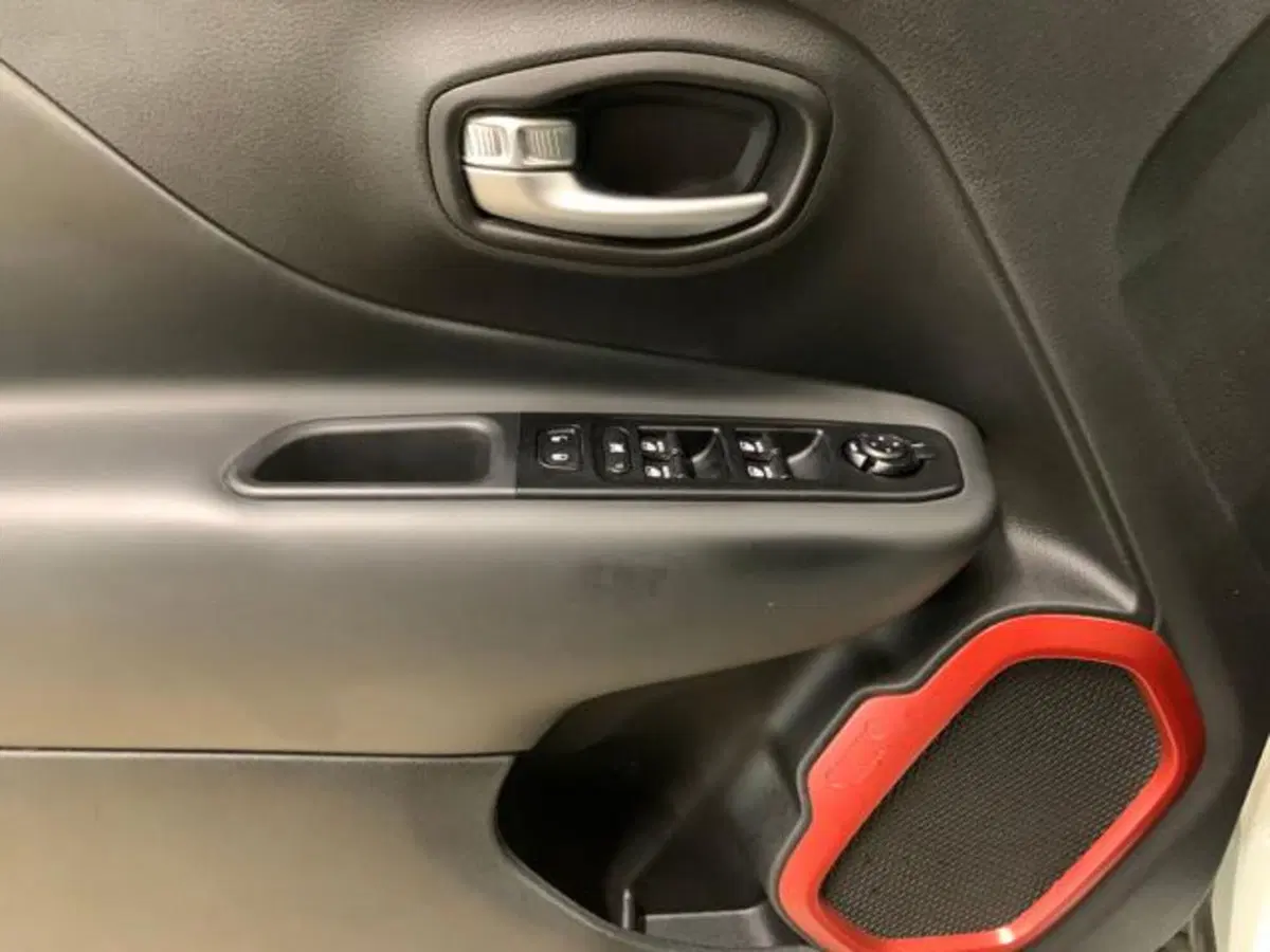 Jeep Renegade usata a Firenze (15)