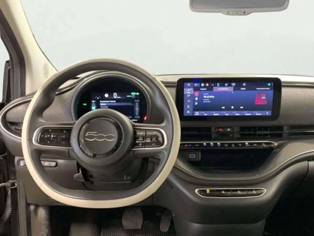 Fiat 500e usata a Firenze (9)