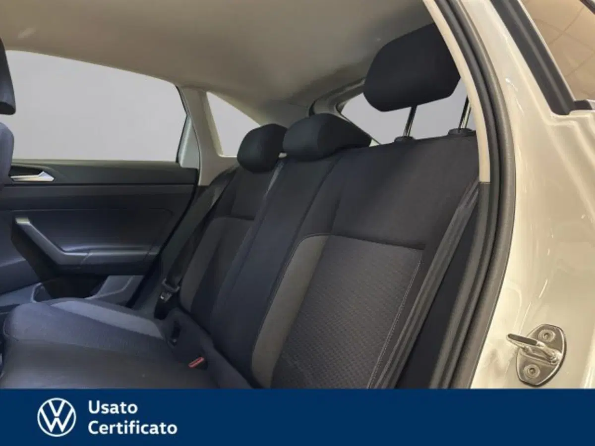 Volkswagen Taigo usata a Vicenza (12)
