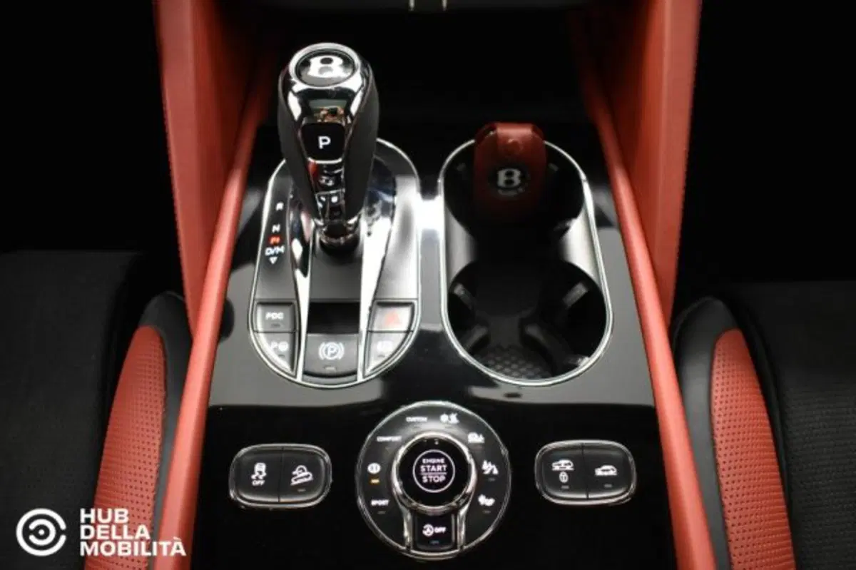 Bentley Bentayga usata a Perugia (14)