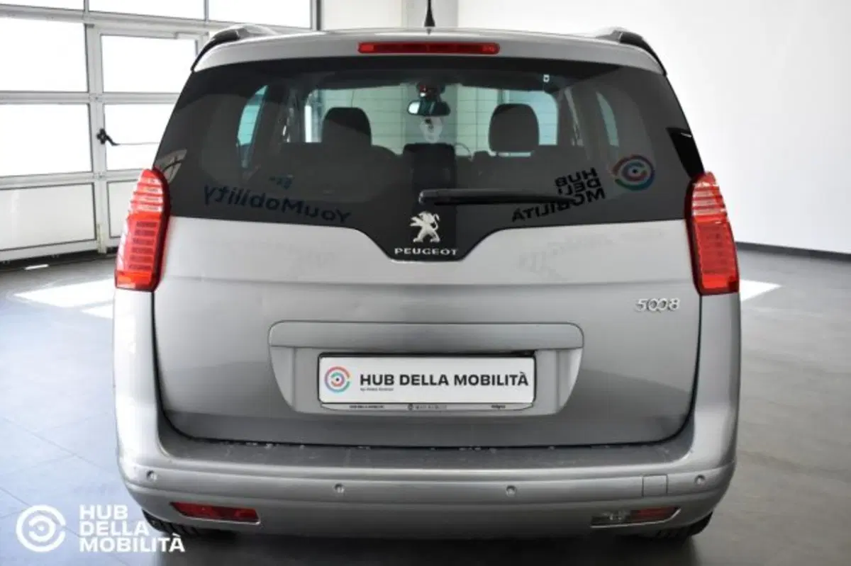 Peugeot 5008 usata a Perugia (4)
