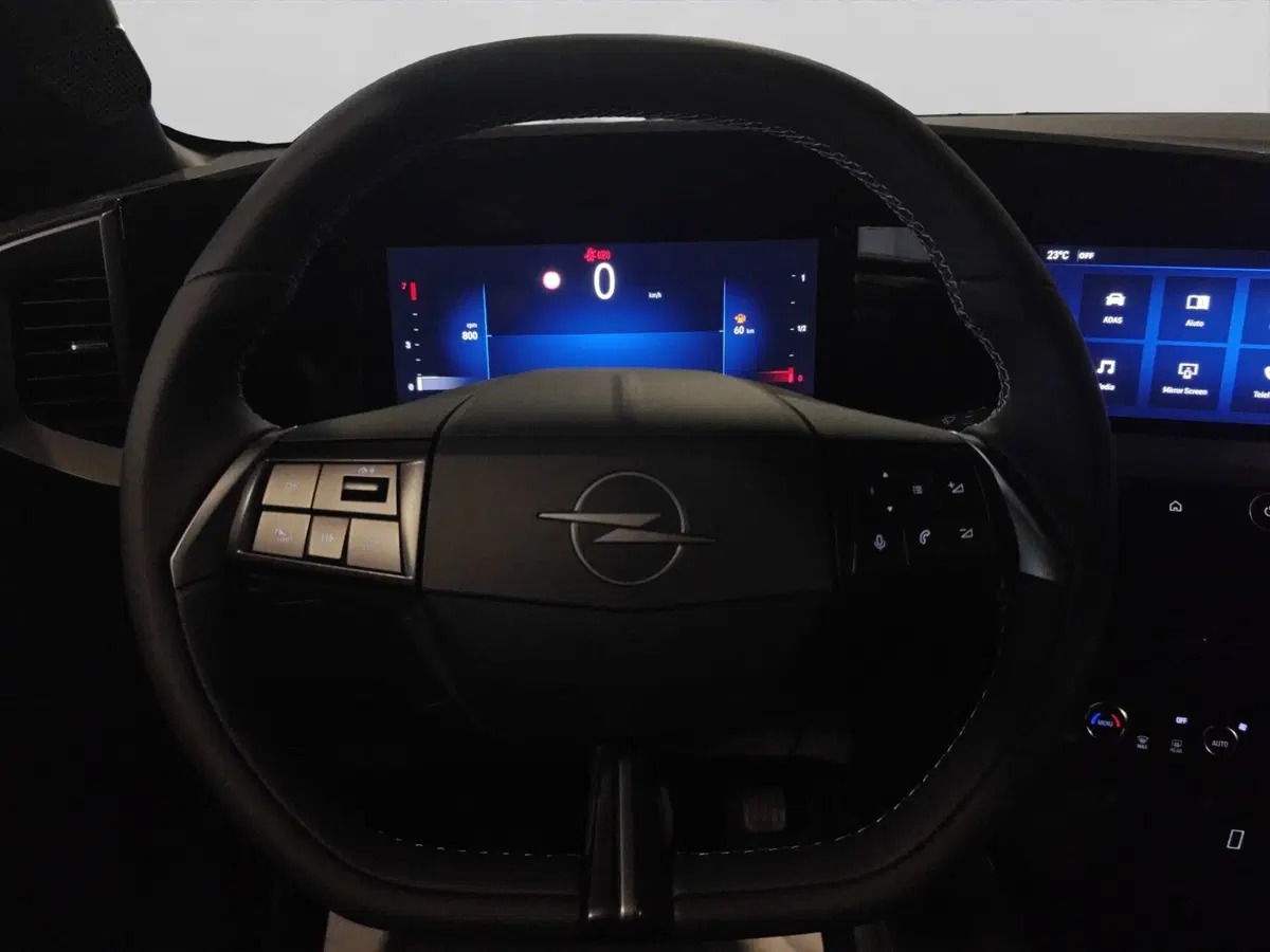 Opel Mokka usata a Genova (14)