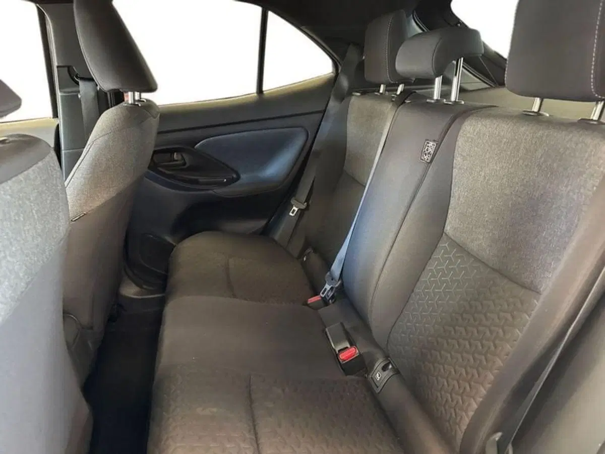 Toyota Yaris Cross usata a Prato (14)