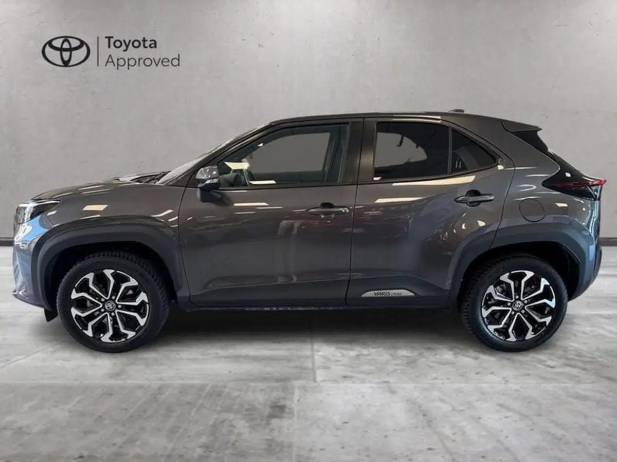 Toyota Yaris Cross usata a Prato (3)