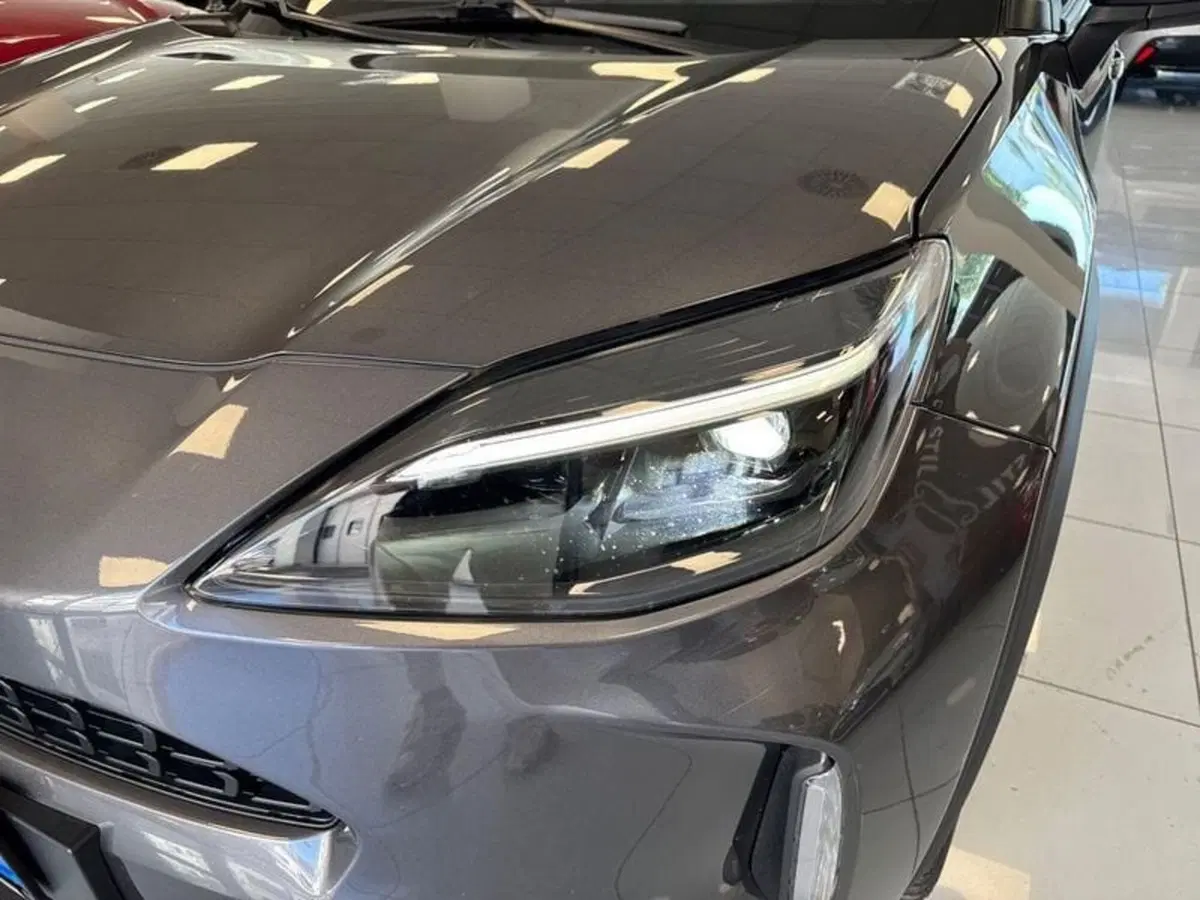 Toyota Yaris Cross usata a Prato (8)